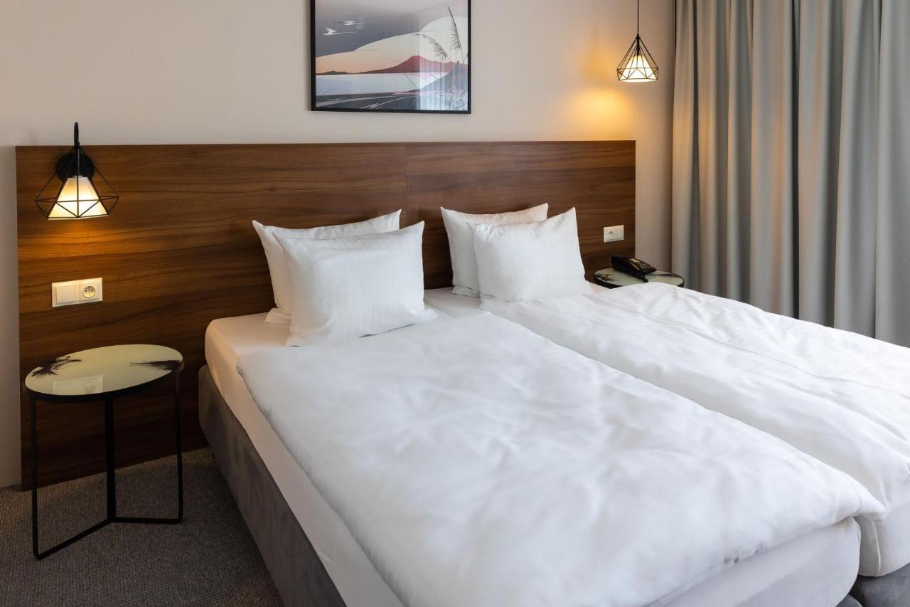 Hotel Santin Belchatow Exterior foto