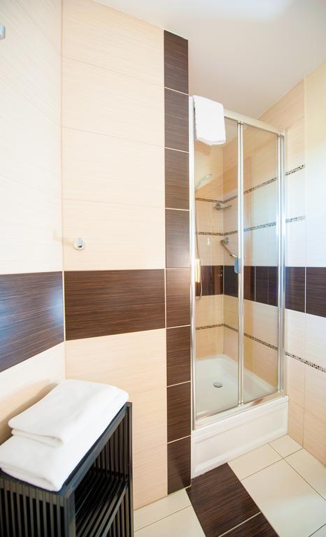 Hotel Santin Belchatow Exterior foto